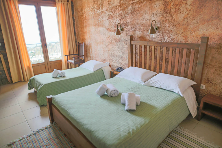 Room 5, Faris Hotel - Cozy Triple Room Near Sparta, Peloponnese