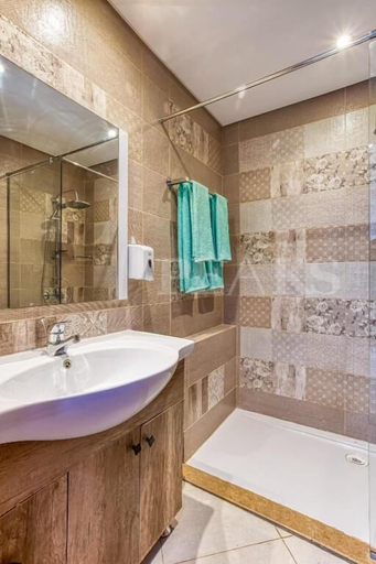 Bathroom, Peaks- Luxury Suite TheView Compound, Al-Ghurdaqah