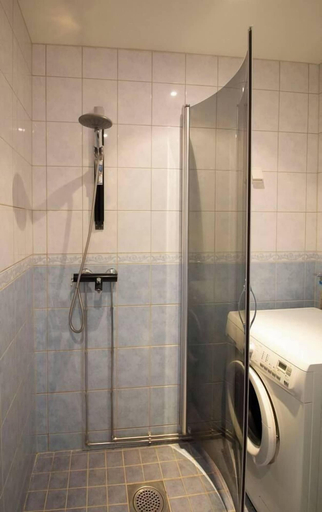 Bathroom 4, 2ndhomes Stunning Top Floor Residence with 2BR & Sauna, Uusimaa