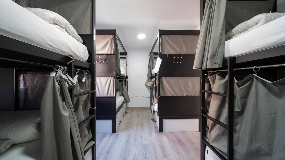 Bedroom 3, Be Happy Hostel, Málaga