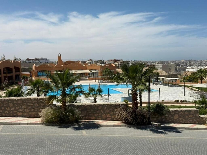 Pool 2, Peaks- Luxury Suite TheView Compound, Al-Ghurdaqah