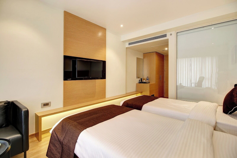 Room 2, HOTEL MUMBAI HOUSE THANE, Thane