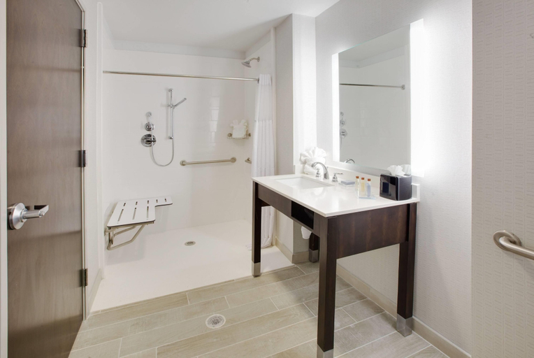 Bathroom 4, Wingate By Wyndham San Angelo, Tom Green