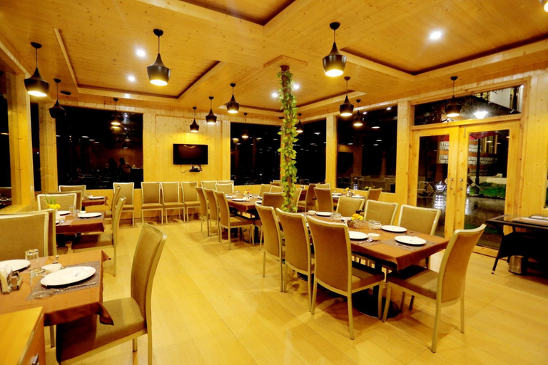 Food & Drinks 3, Amara Resorts Manali, Kullu