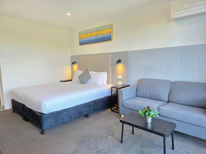 Bedroom 2, The Select Inn Ryde, Sydney