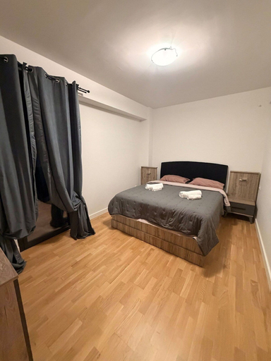 Room 4, Alimos Urban Retreat, Attica