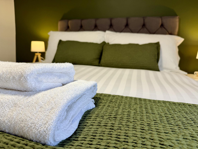 Bedroom 4, Old Grey Mare, York