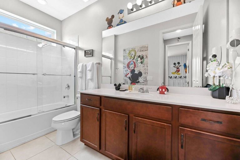 Bathroom 2, Solara Resort 5BR Home With Flowrider Access, Osceola