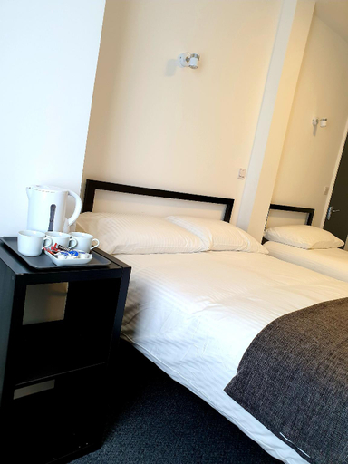 Bedroom 3, Wanstead Hotel, London