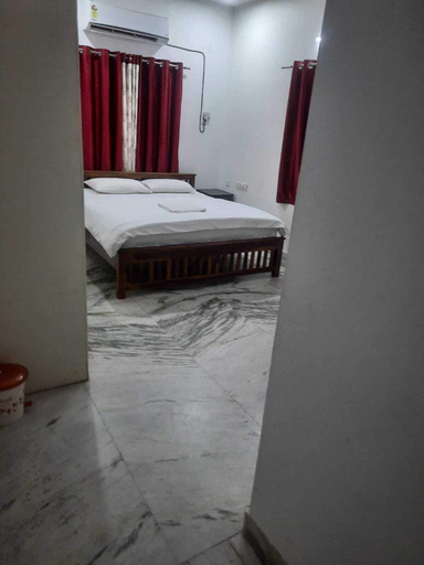 Room 5, Skyry Hotels Alapakkam, Thiruvallur