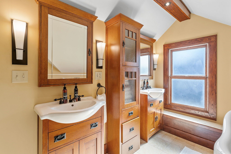 Bathroom 5, Urban Retreat, Hennepin