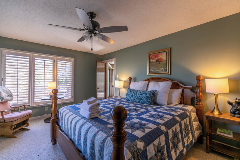 Interior 4, Hawk Haven, Avery