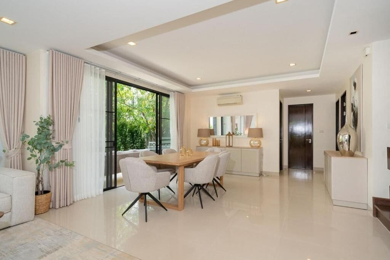 Interior 5, Luxury 5 bed Laguna Park no pool, Phuket Island
