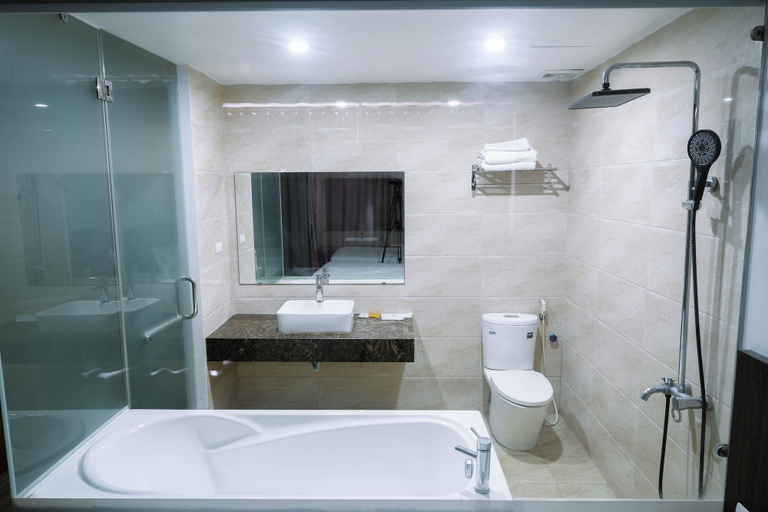 Bathroom 3, Granda Suites Hanoi, Cầu Giấy