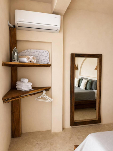 Bedroom 3, Maison de Reve - Boutique Guest House, Dist. Pochutla