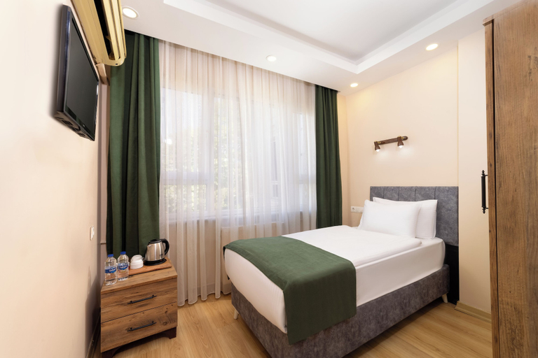 Bedroom 2, Ulubat Castle Hotel, Fatih