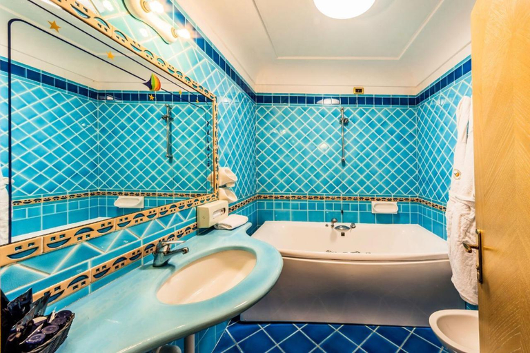 Bathroom 5, Aragona Palace Hotel & Spa, Napoli