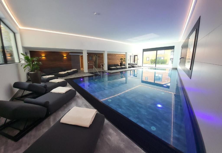 Pool 5, Allgäuer Bergwald Chalets, Oberallgäu