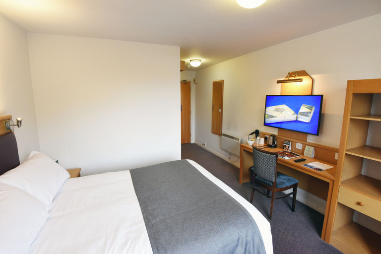 Bedroom 2, Waterside By Greene King Inns, Warrington