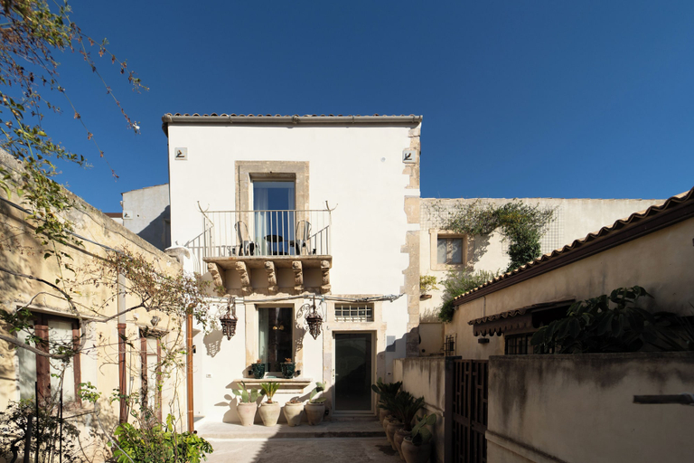Exterior & Views 2, Casa Philomena - Noto Design Rooms, Syracuse