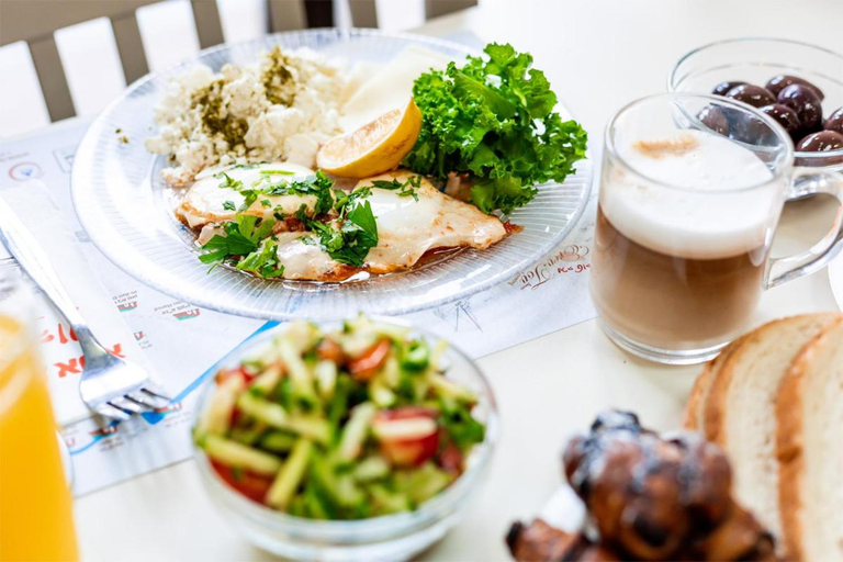 Food & Drinks 4, HI Karei Deshe Hostel