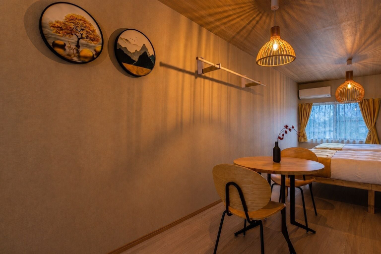 Room 5, Rose House, Osaka