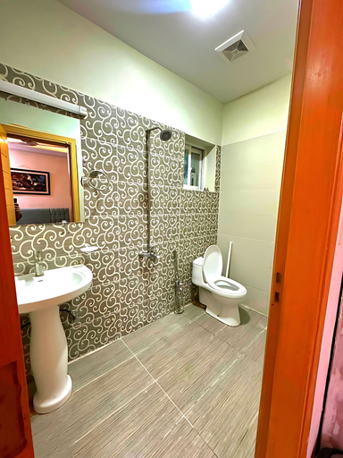 Bathroom 3, AAA Guest House, Rawalpindi