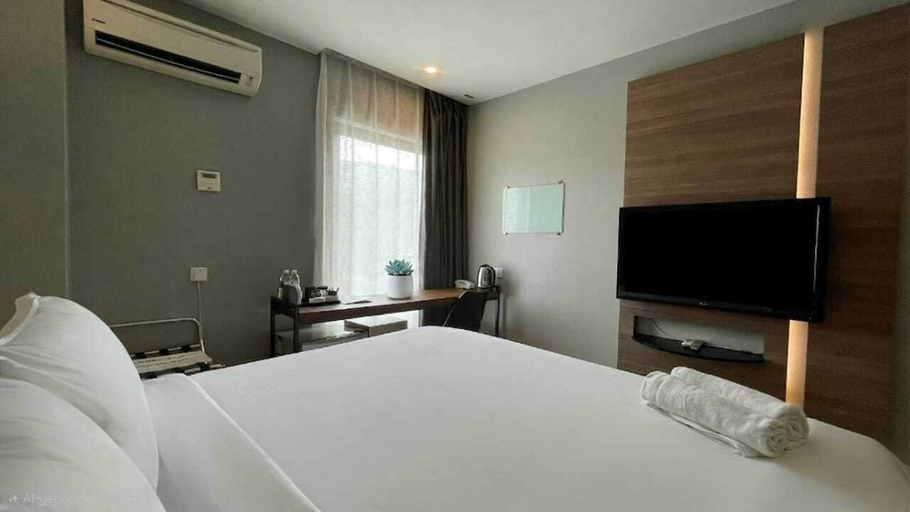 Bedroom 2, The Leverage Business Hotel Rawang, Gombak
