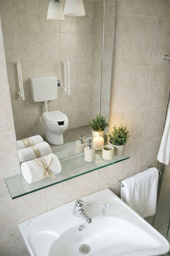 Bathroom 5, Locanda Divinis, Verona
