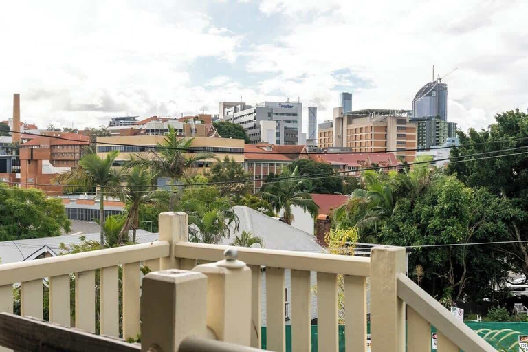 Interior 4, Spacious 4 Bedroom House - Walk to Southbank, Brisbane