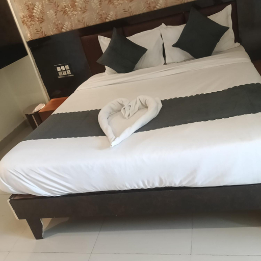 1, Udupi Grand Lodging and Boarding, Pune