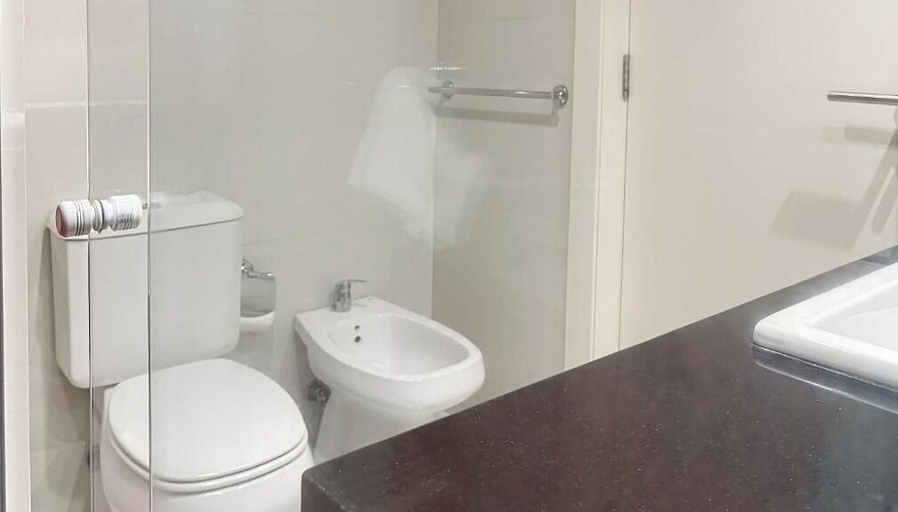 Bathroom 4, Gema Luxury Suites, Montevideo
