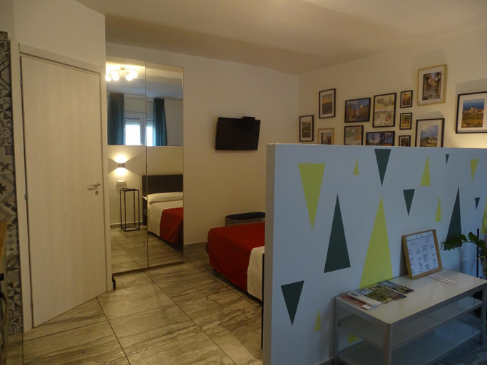 Others 3, Villa Gabri, Asti