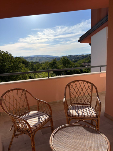 Others 2, Casa Gio, Avellino
