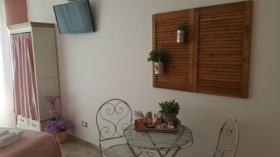 Bedroom 4, Il Mare di Roma, Rome