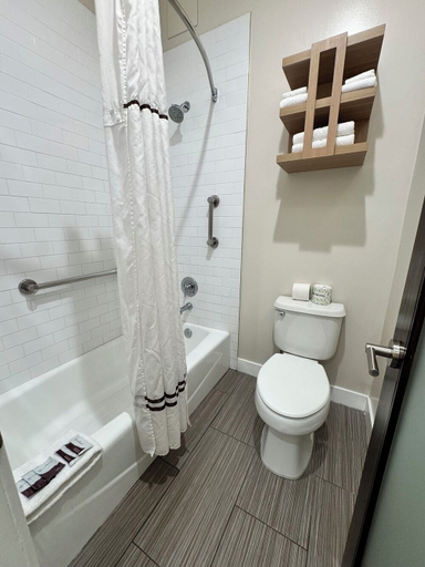 Bathroom 4, Granada Inn, Los Angeles