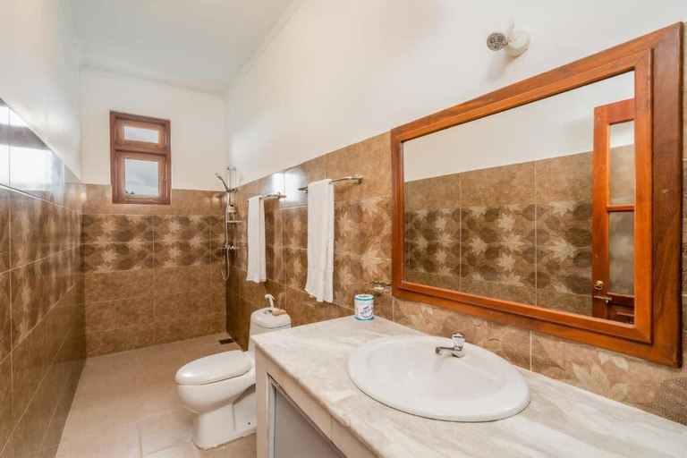 Bathroom 3, Oasis City Hotel - Kandy, K.F.G. & G. Korale