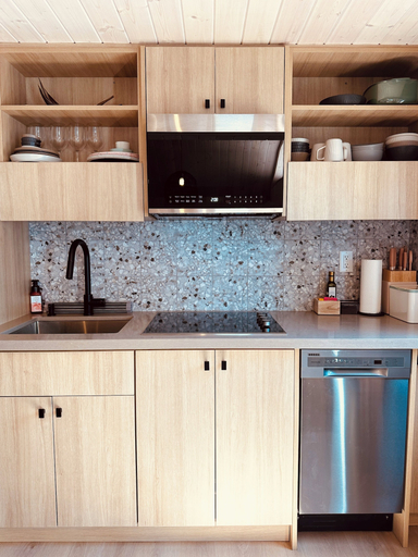 Private kitchen 4, Away Cabins, Peterborough