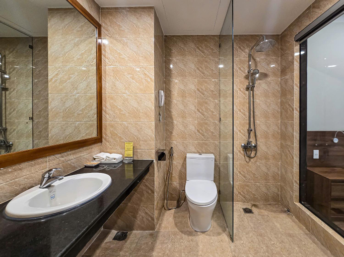 Bathroom 4, Indochine Hotel, Kon Tum
