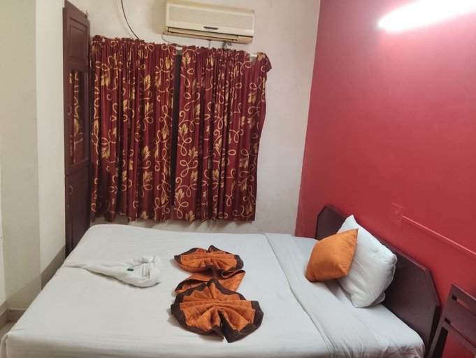 Room 4, R K Residency Formerly Gamas INN, Thiruvananthapuram