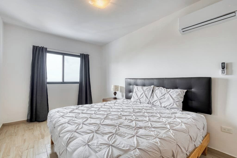 Room 3, Ocean View Condo With Scenic Balcony, Well-equipped Kitchen, Internet & W/D, La Paz