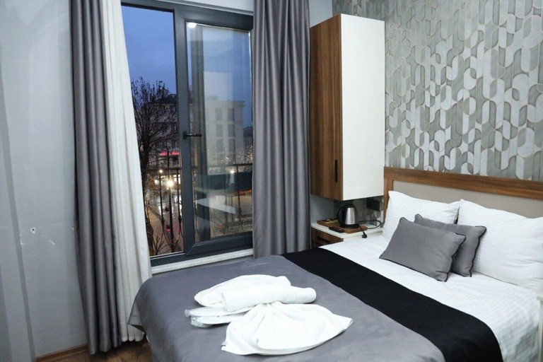 Room 2, yuvam vari hotel, Fatih
