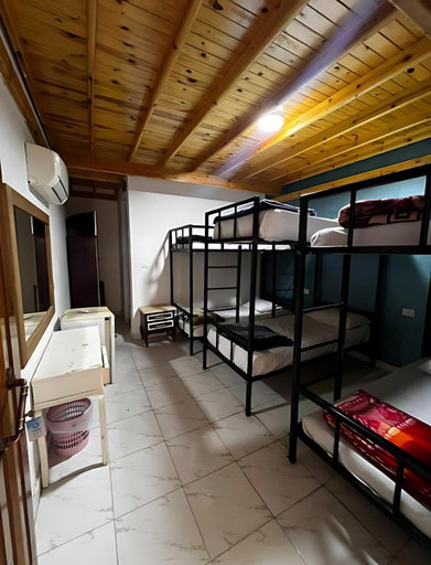 Bedroom 2, Octopus Hotel, Sant Katrin