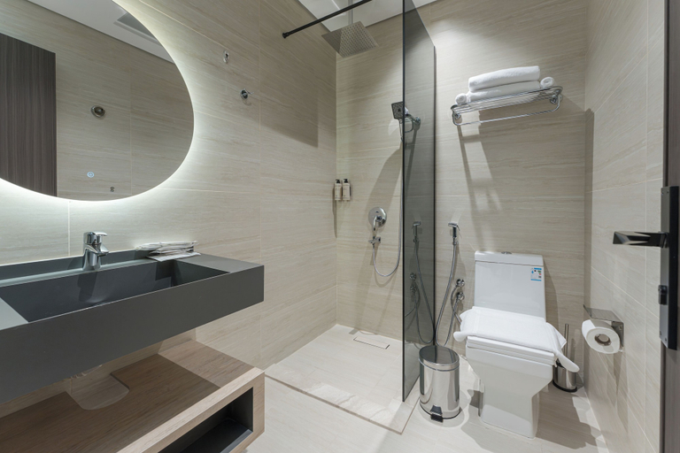Bathroom 2, Lafeef Apartments Al-Namuzji, Al Madinah Al Munawwarah