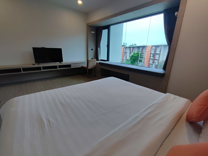 Room 5, Indoor Pool 2 Bed Walk to Beach, Ko Samui