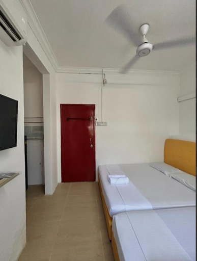 Bedroom 2, 7Rooms Hotel Budget, Maran