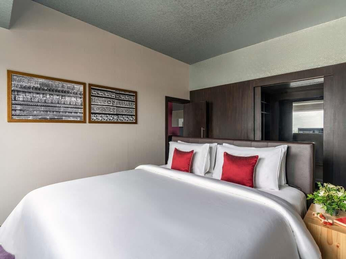 Bedroom 4, Grand Mercure Bengaluru at Gopalan Mall, Bangalore