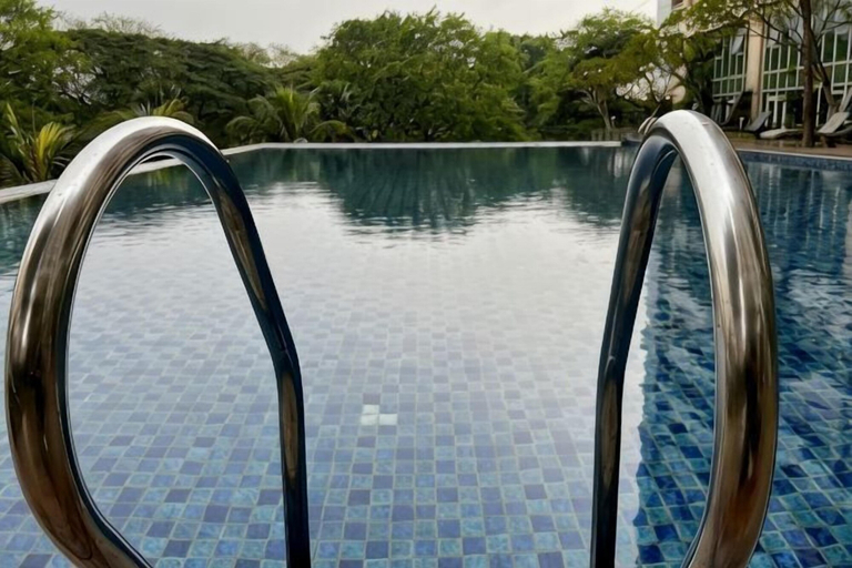 Pool 5, MODERn Trivium Apt 1BR w/ Wi-Fi, Pool & Gym, Cikarang