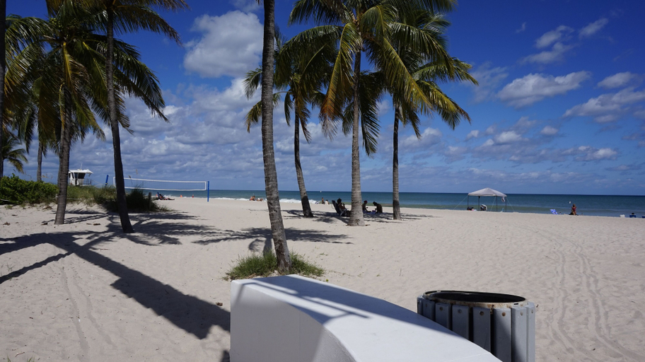 Beach 5, Atlantic Ocean Sunrise Suite Unit 820, Broward