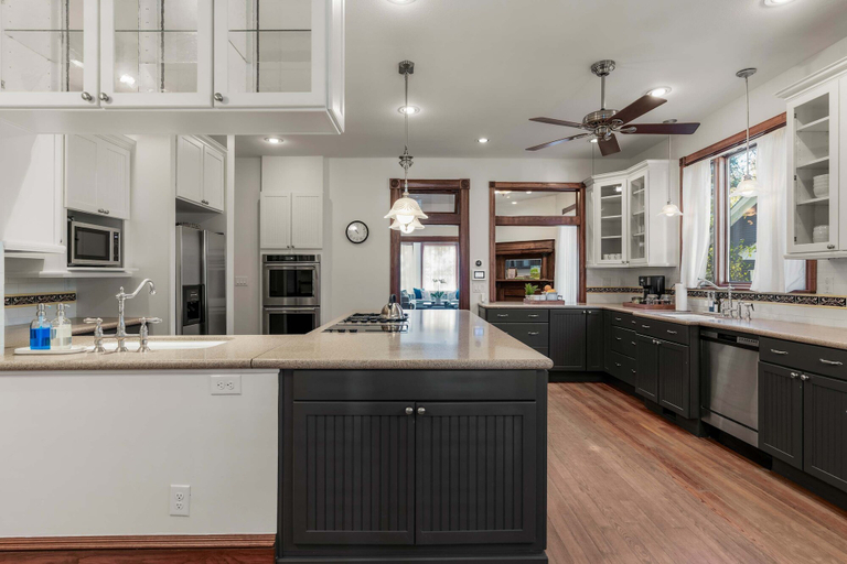 Room 3, Charming 5 Bedroom Home in Austin, Travis